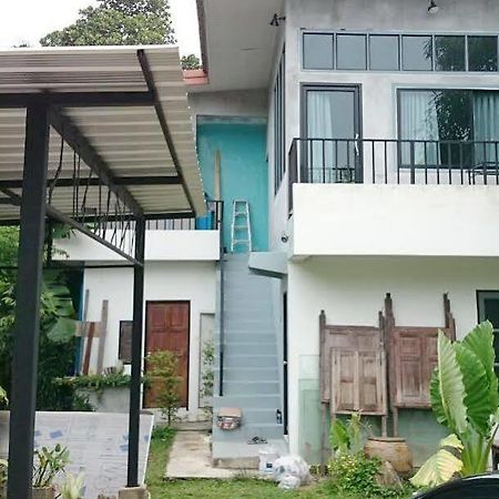 Aree Studio Guesthouse2 Pantai Bang Tao Bagian luar foto